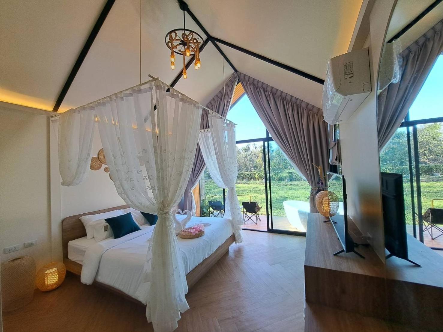 Baan Nai Baan Nok Resort Nakhon Nayok Exterior foto